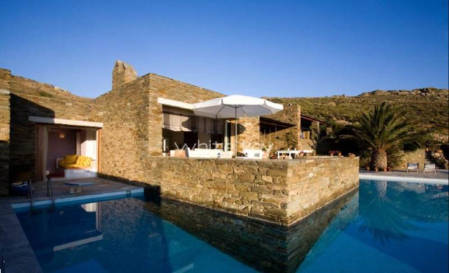 (For Sale) Residential Detached house || Cyclades/Tinos-Exomvourgo - 550Sq.m, 5Bedrooms, 2.350.000€ 